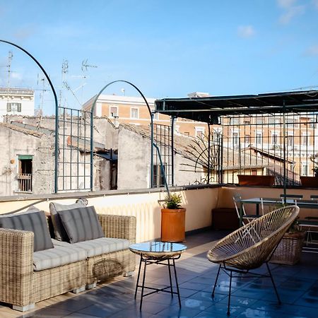 Amazing Penthouse With Terrace And Rooftop In Trastevere Rome Bagian luar foto
