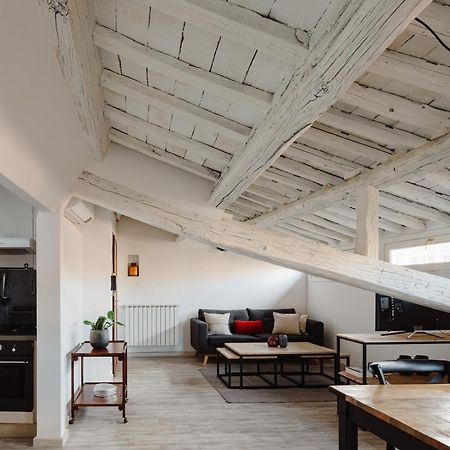 Amazing Penthouse With Terrace And Rooftop In Trastevere Rome Bagian luar foto