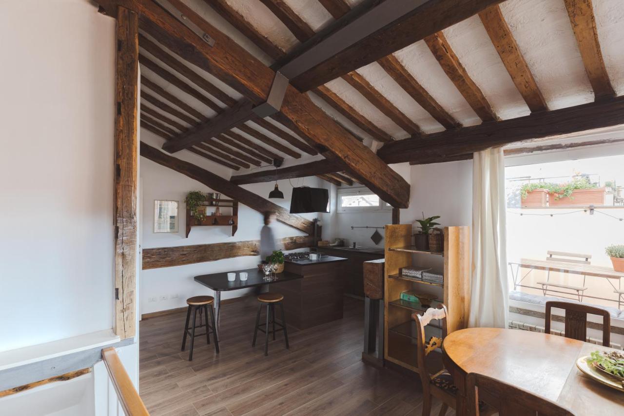 Amazing Penthouse With Terrace And Rooftop In Trastevere Rome Bagian luar foto