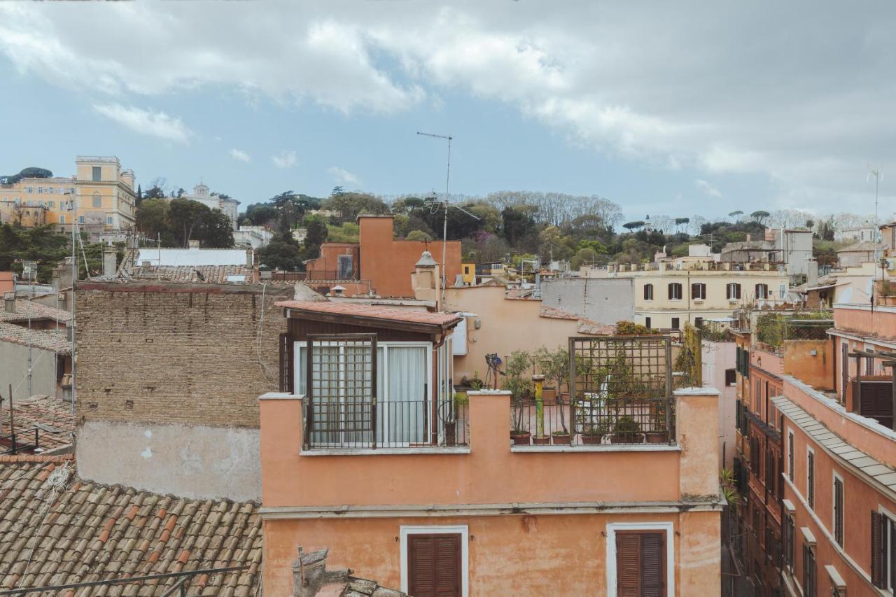 Amazing Penthouse With Terrace And Rooftop In Trastevere Rome Bagian luar foto