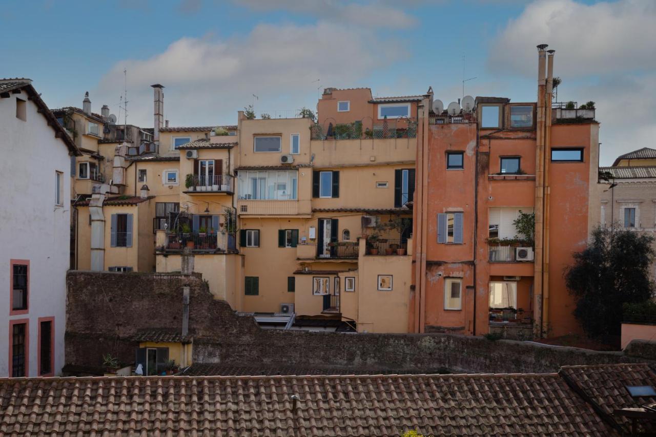 Amazing Penthouse With Terrace And Rooftop In Trastevere Rome Bagian luar foto