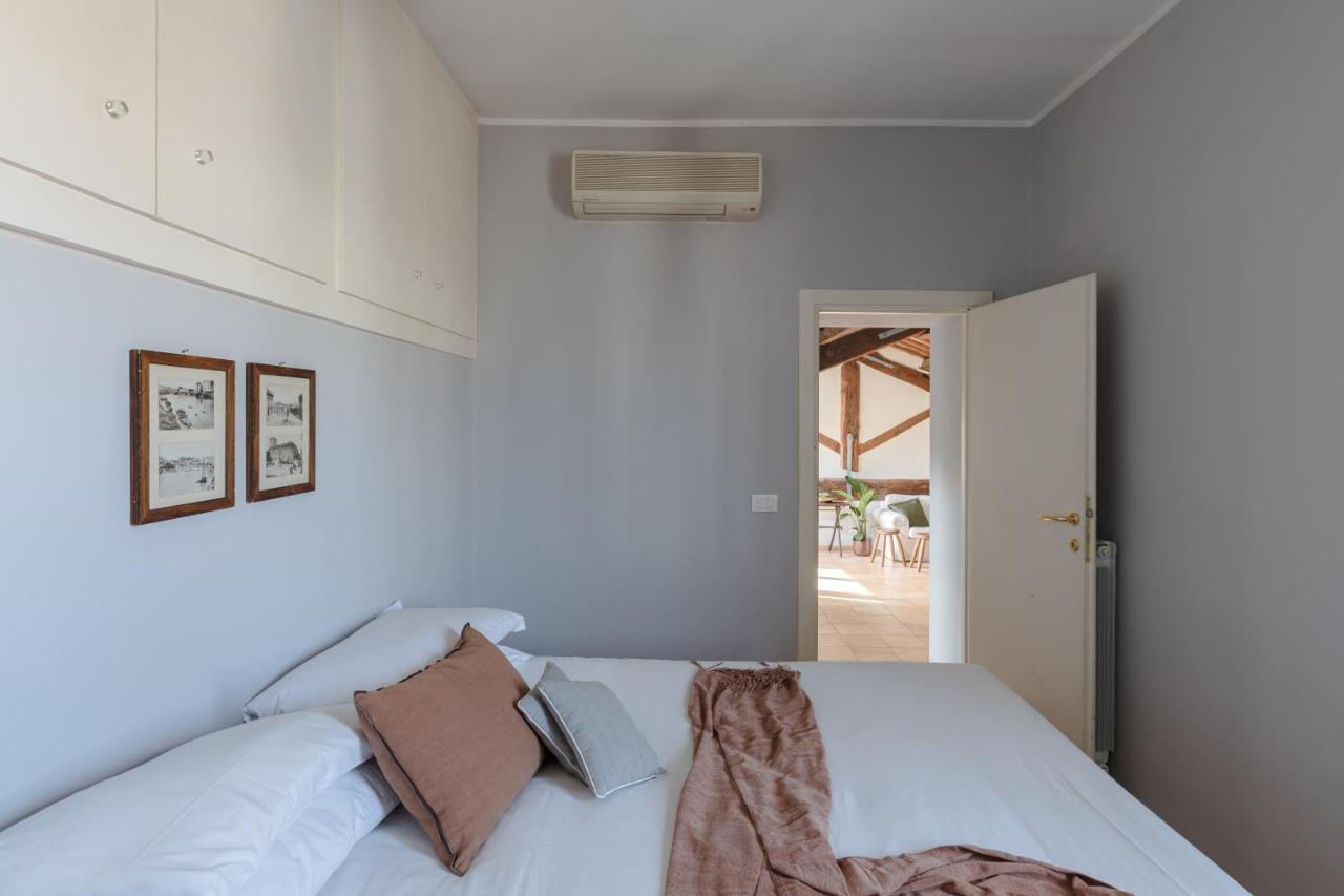 Amazing Penthouse With Terrace And Rooftop In Trastevere Rome Bagian luar foto