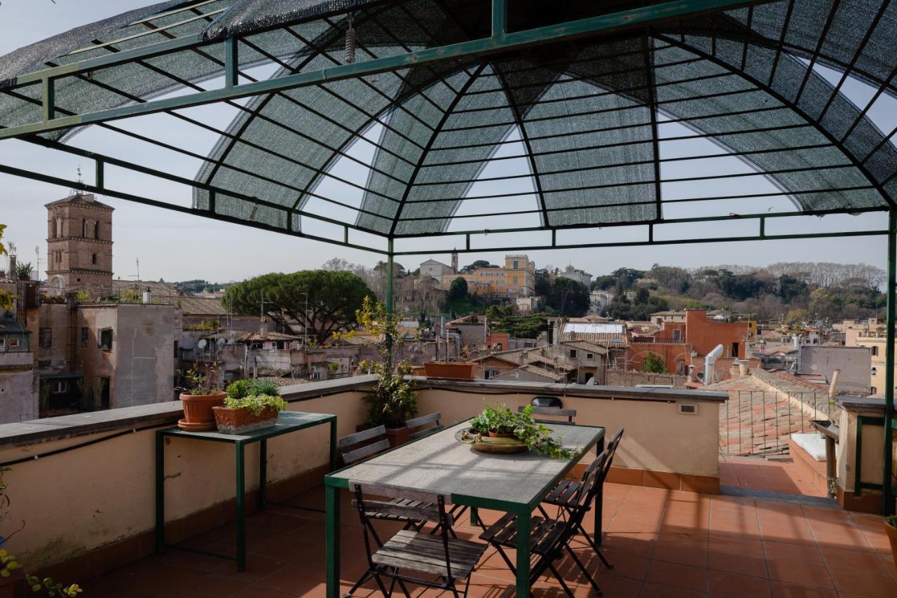 Amazing Penthouse With Terrace And Rooftop In Trastevere Rome Bagian luar foto
