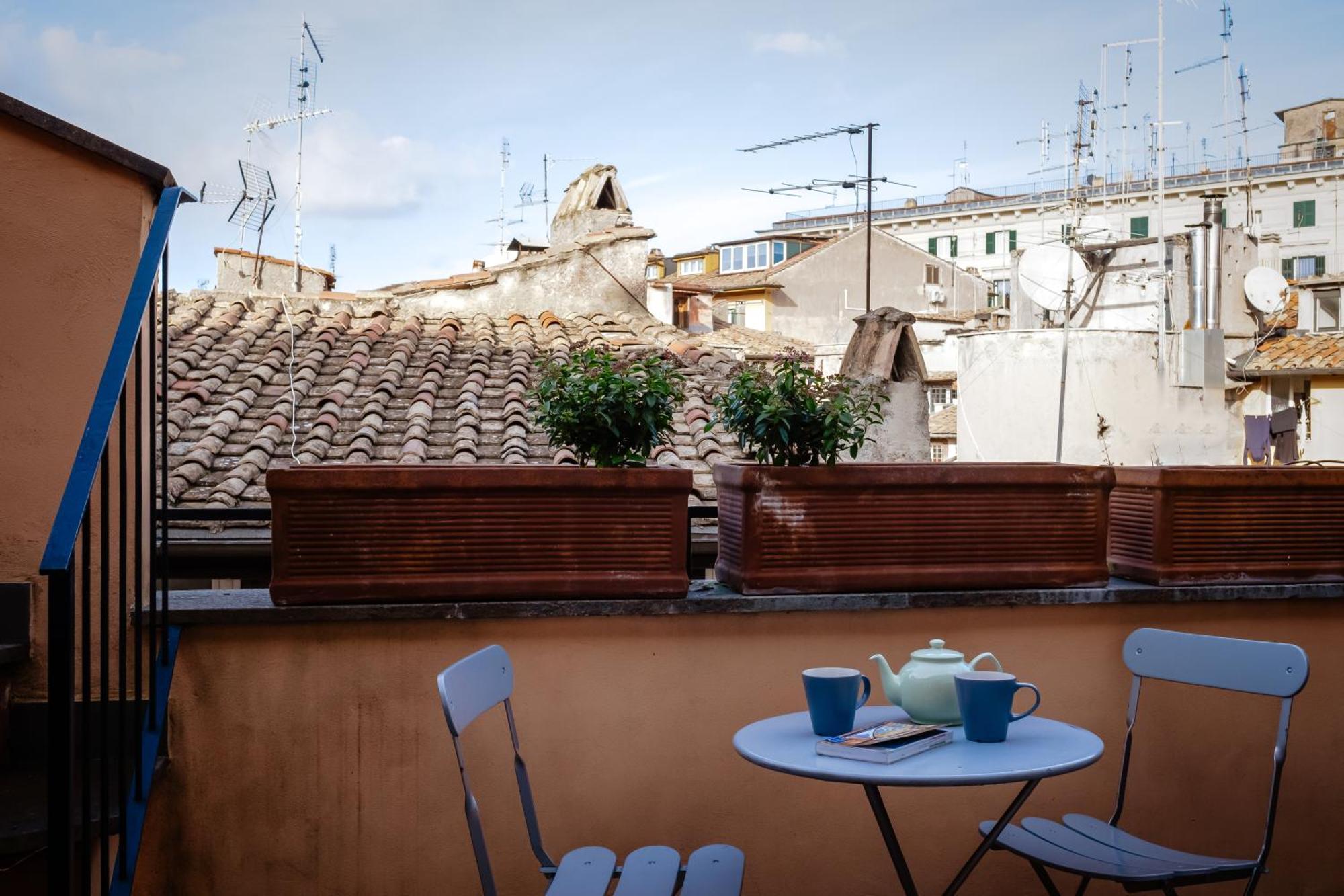 Amazing Penthouse With Terrace And Rooftop In Trastevere Rome Bagian luar foto